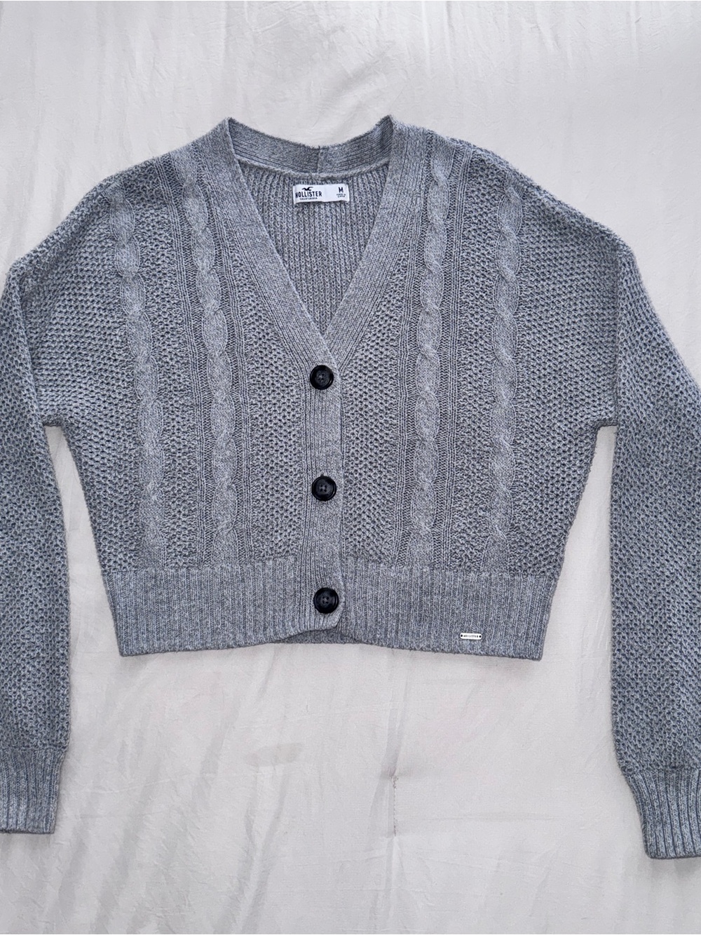 Women’s Hollister US M Gray Cable-Knit V-Neck Cardigan Sweater